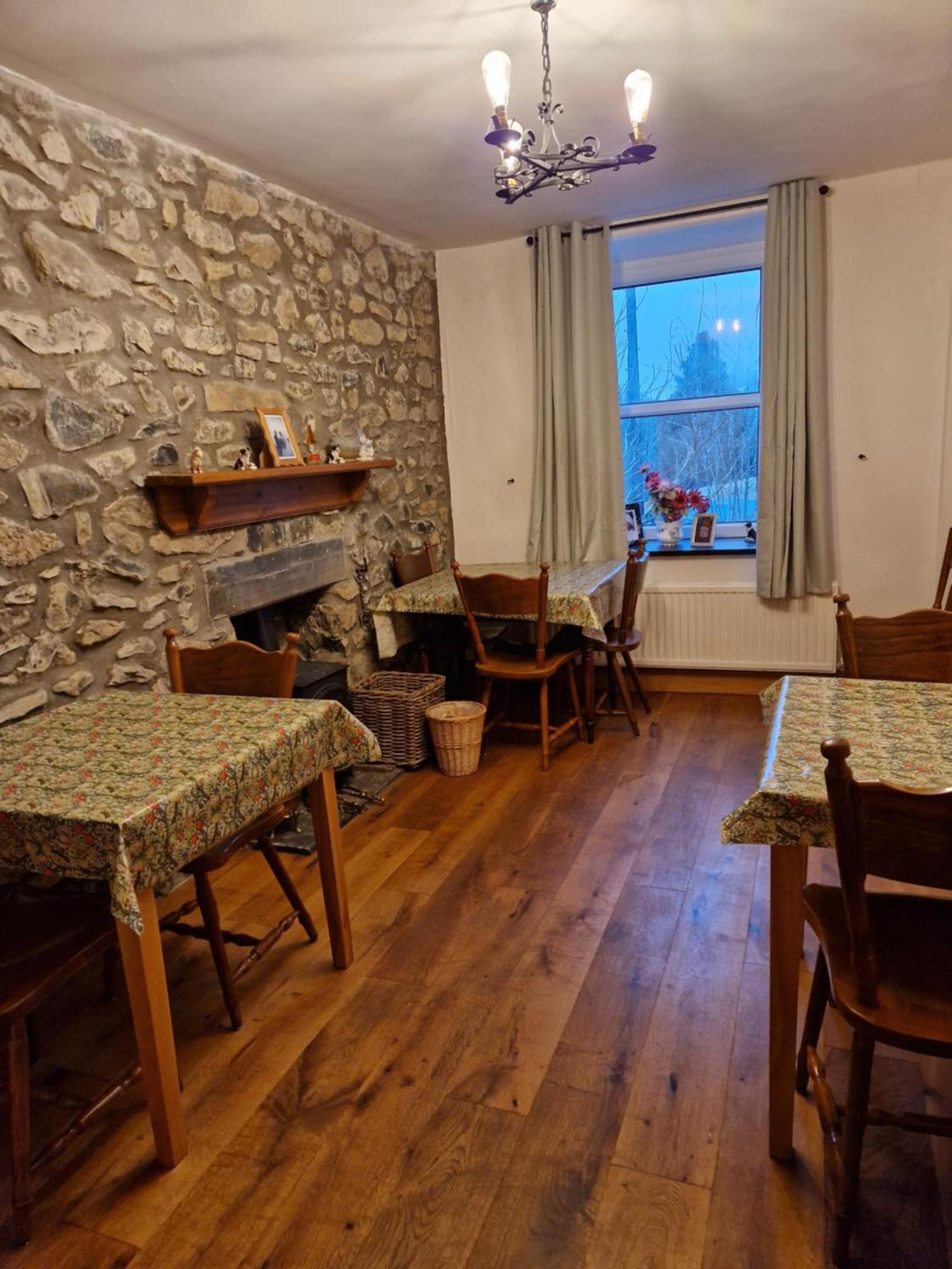 Maes Y Gwaelod Bed and Breakfast Llanwrtyd Wells Exteriör bild